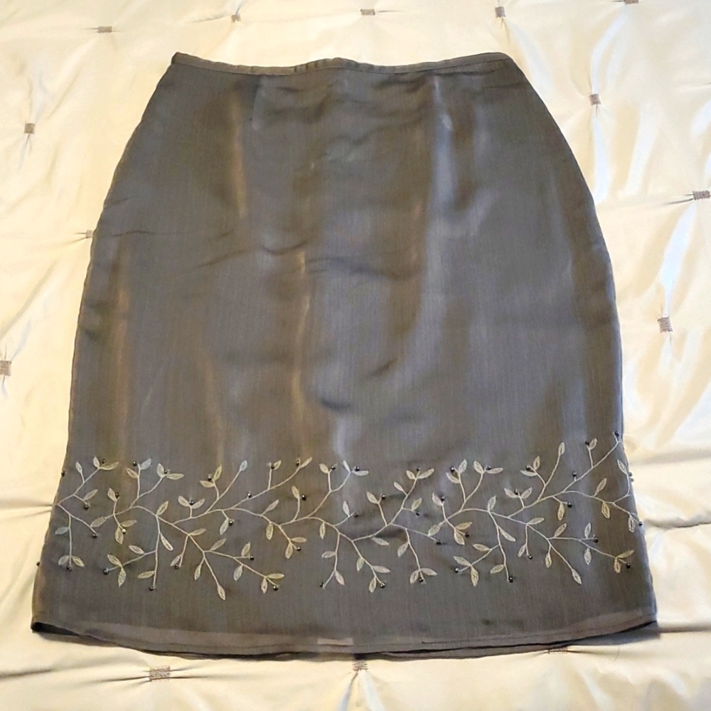 Express Grey Embroidered and Beaded Hem Skirt Size 10